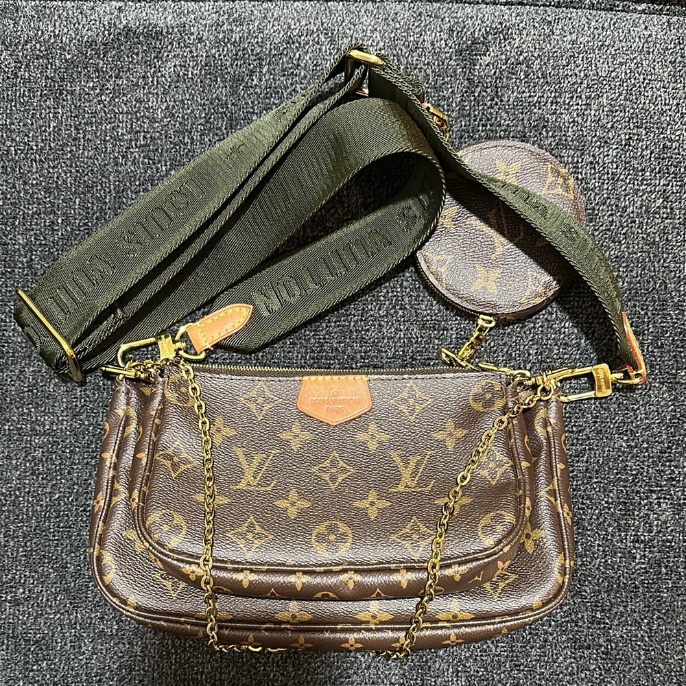 Louis Vuitton Multi Pochette Accessoires in Khaki monogram